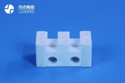 如何選擇氧化鋁陶瓷結(jié)構(gòu)件加工廠 如何選擇氧化鋁陶瓷結(jié)構(gòu)件加工廠